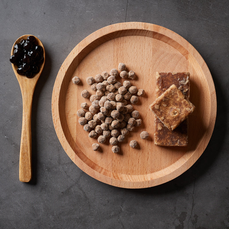 Tapioca Pearls cooked and uncooked